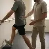 טיפול בארתרוזיס בירך: טיפול שמרני, זריקות או החלפת מפרק?